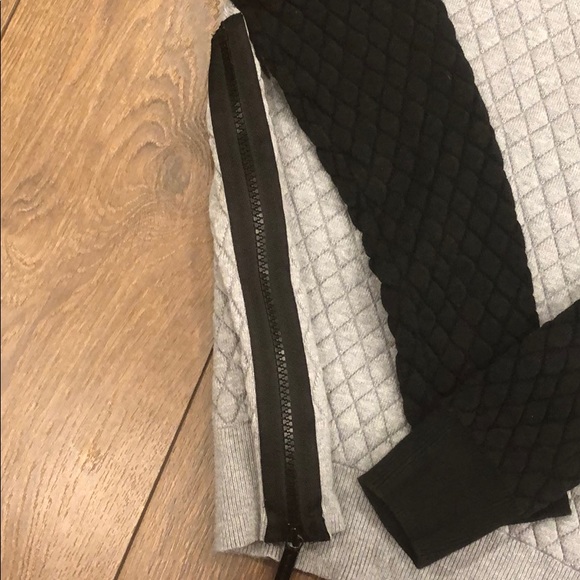 Michael Kors Quilted Gray Long Sleeve Size S - Picture 4 of 6